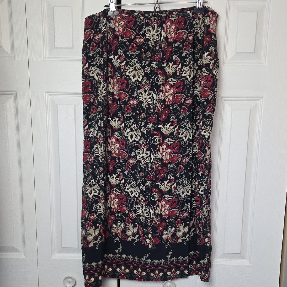 Vintage Floral Maxi Skirt in Black and Red